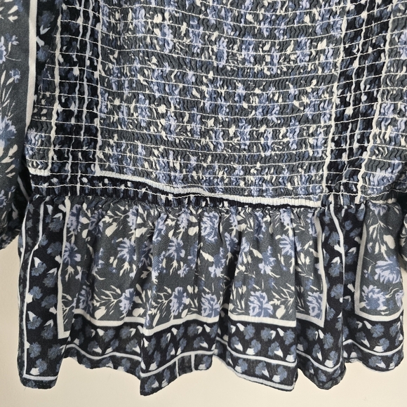 Jen's Pirate Booty Roma Finn Smocked Puff Sleeve Top Size S Blue/White Paisley - Picture 3 of 12